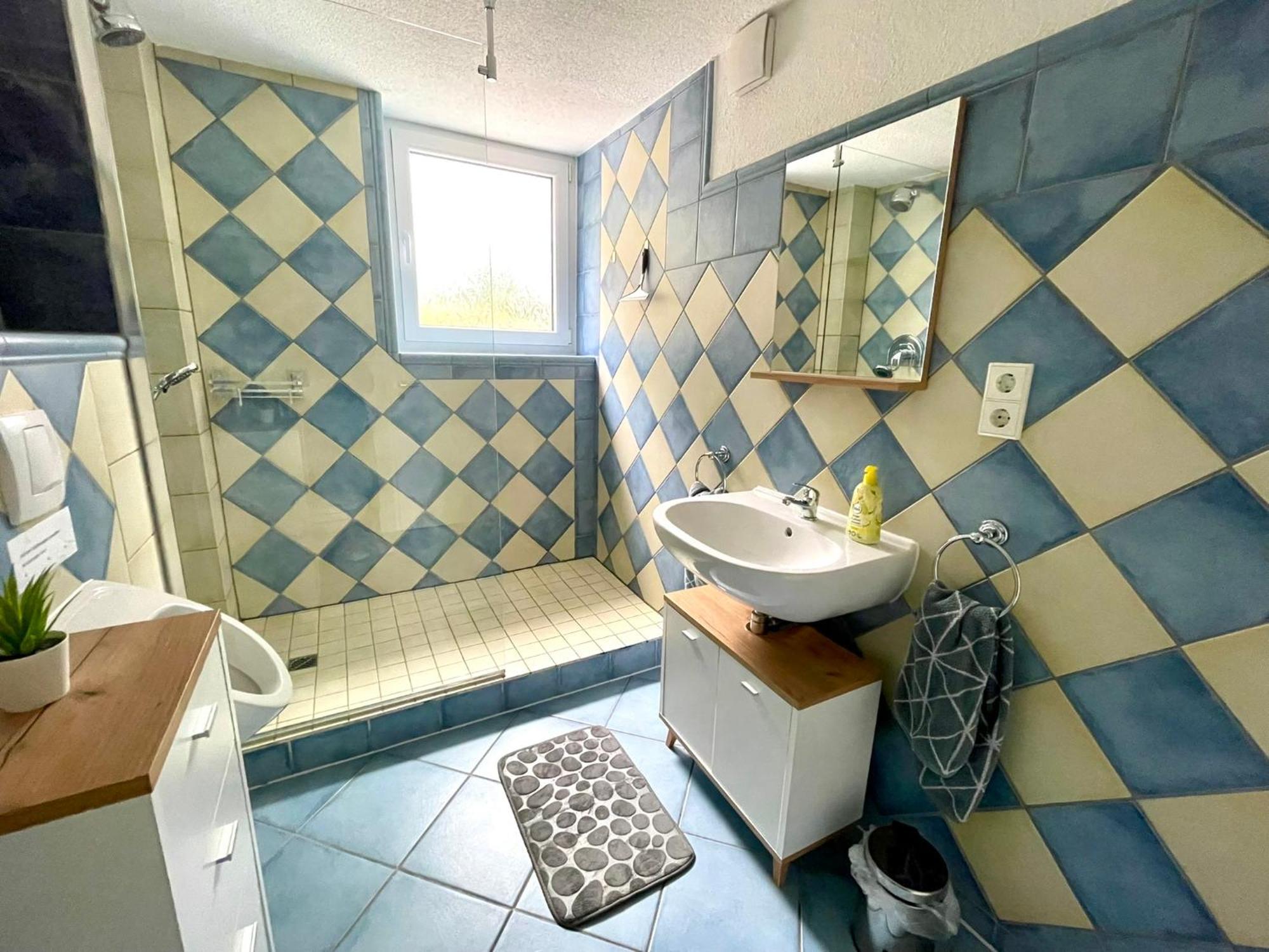 Kleine Auszeit Ferienwohnung Nahe Bosenbergklinik Mit Parkplatz, Haustiere Willkommen Sankt Wendel Exterior photo